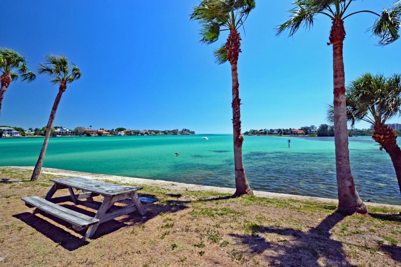 Bayside Pointe