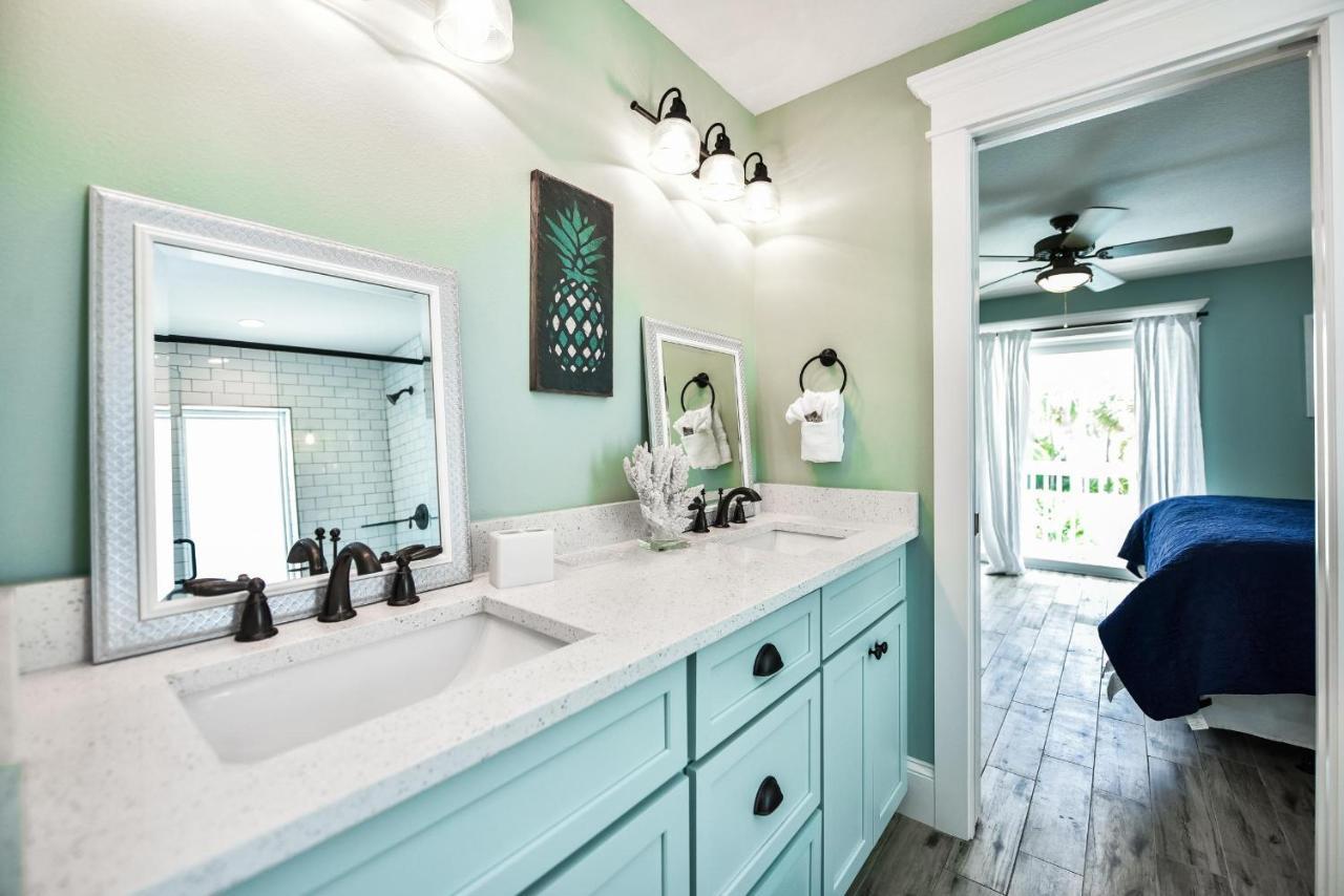 Aloft On Canal Holiday home Siesta Key