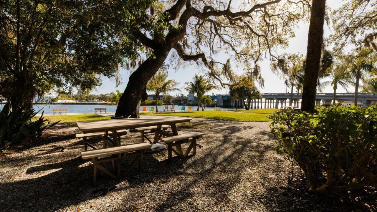 Holiday home 6415 Midnight Road #709 Siesta Key