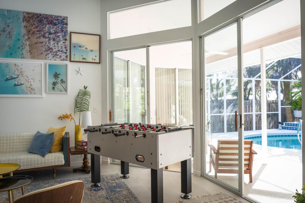 Oasis: Enjoy The Life Siesta Key