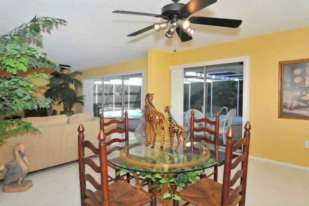 #1us Pool House