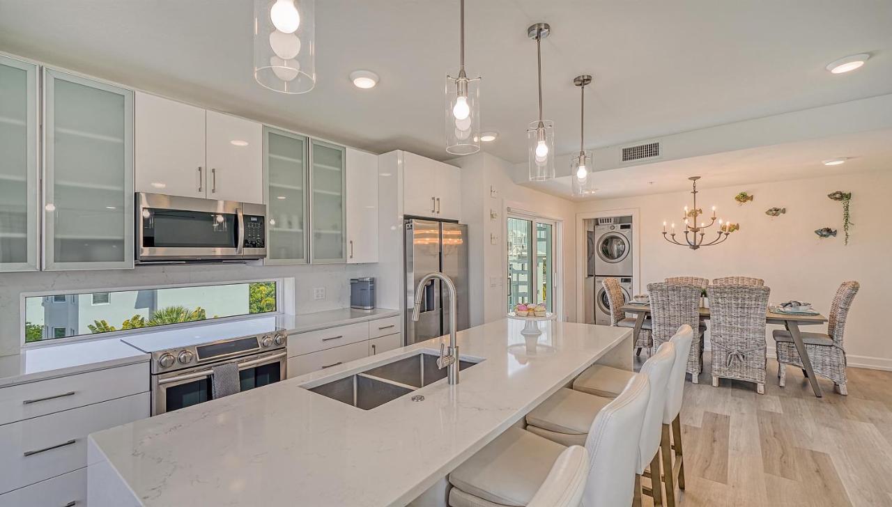 Silver Shore - 657b Siesta Key