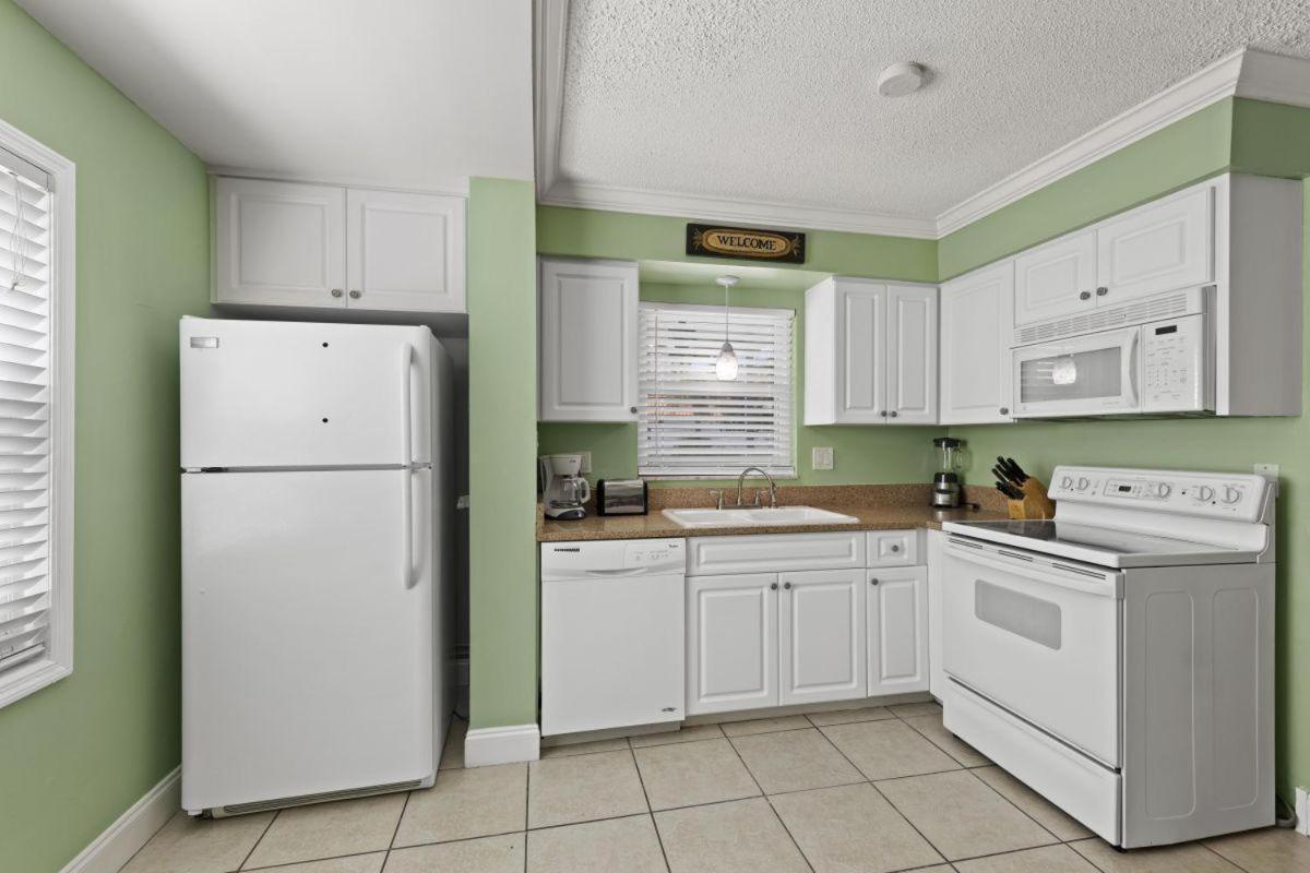 Honeysuckle - L Holiday home