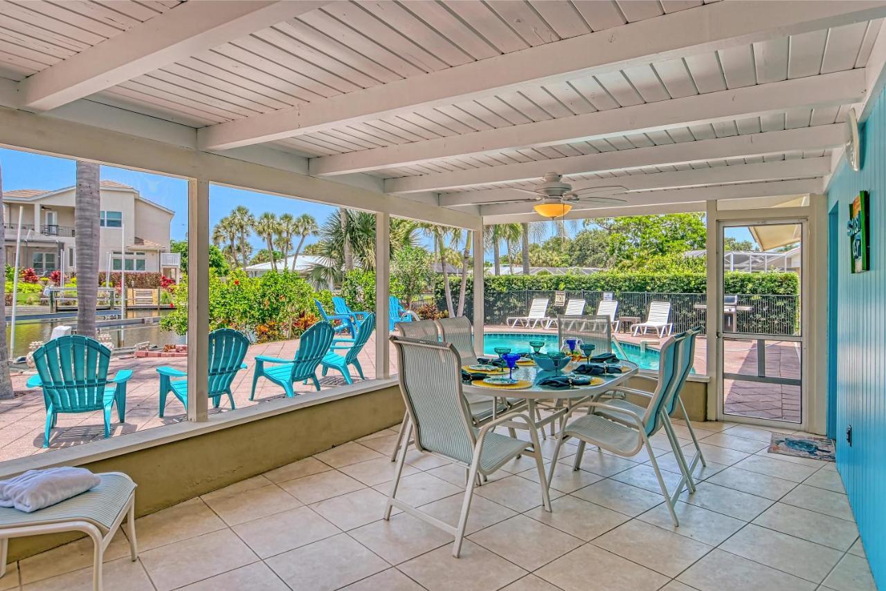 Dollar - 910 Siesta Key