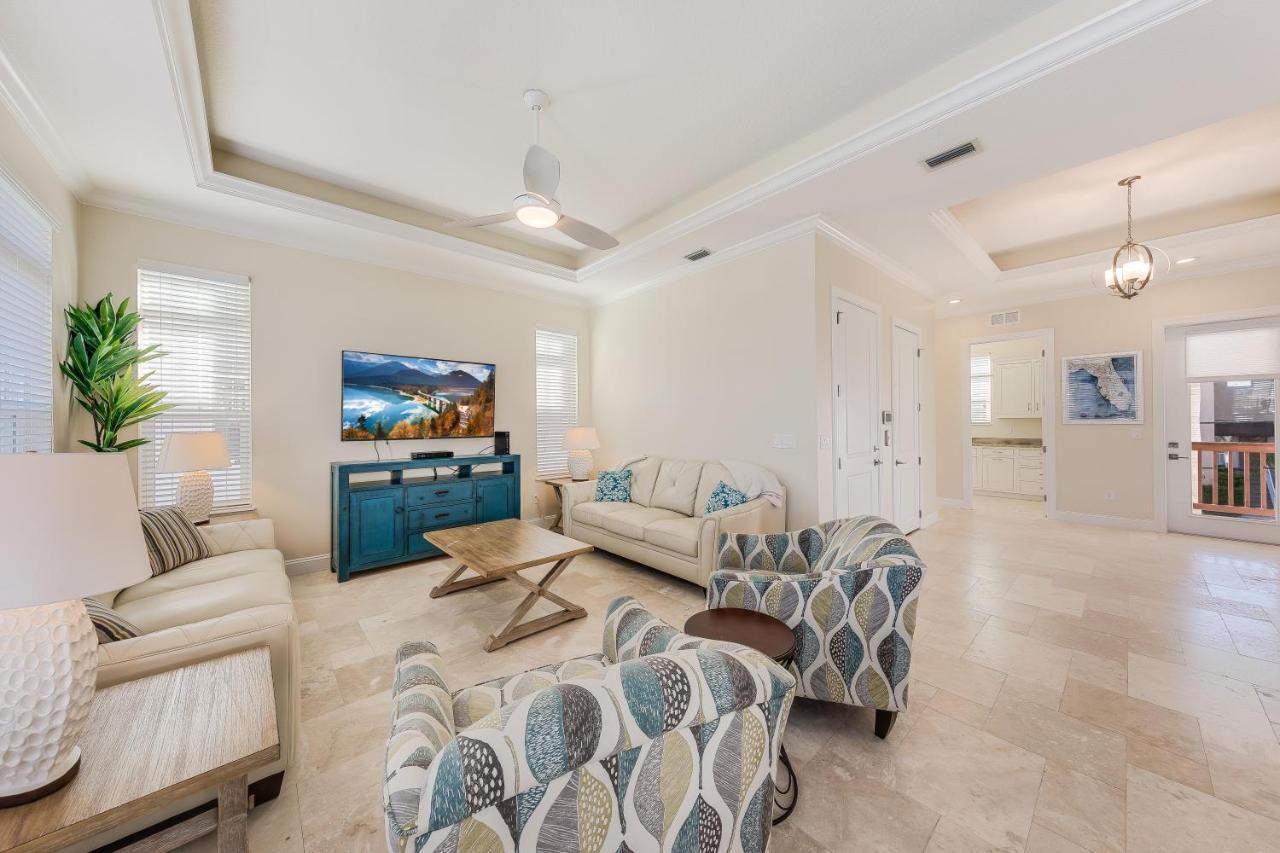 Topsail - 1025 Holiday home