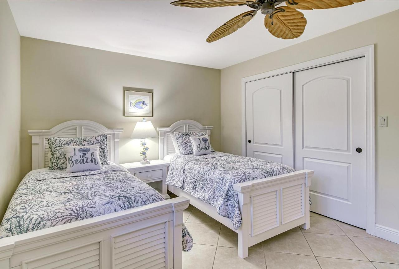 Dollar - 910 Holiday home *