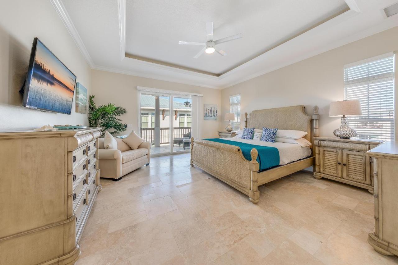 Topsail - 1025 *