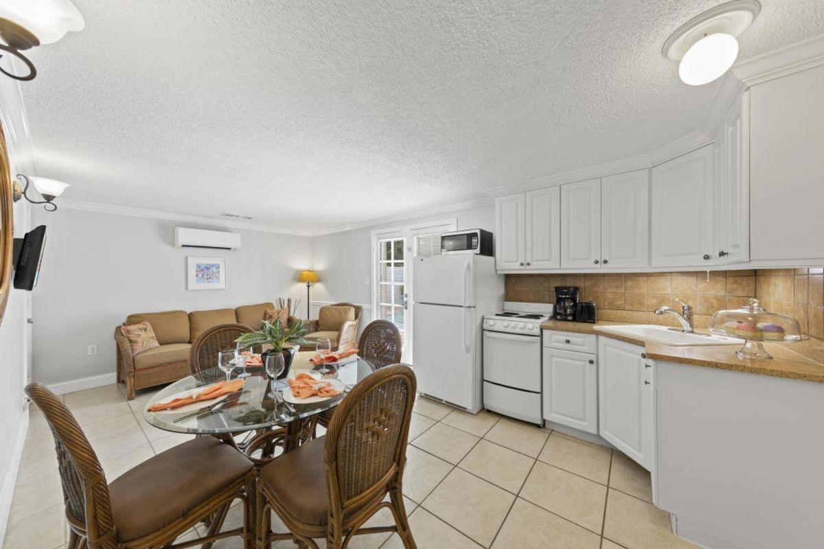 Holiday home The Hummingbird Siesta Key
