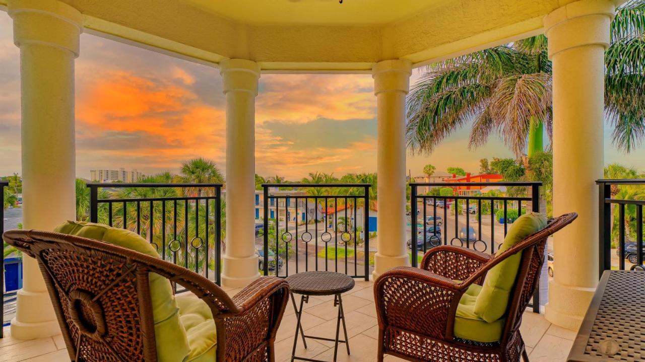 At Sun Sea Terrace - 300 Siesta Key