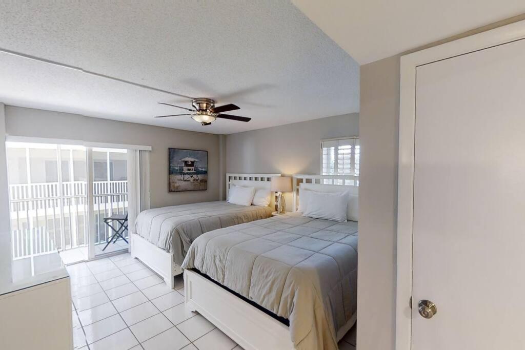 Beachfront Complex, Heated Pool, Gulfview! Apartment *