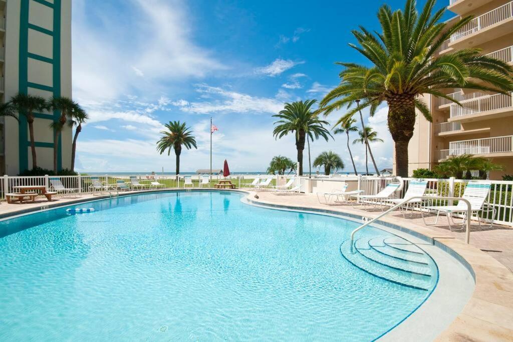 Renovated 1 Bed / 1 Bath On Siesta Beach!