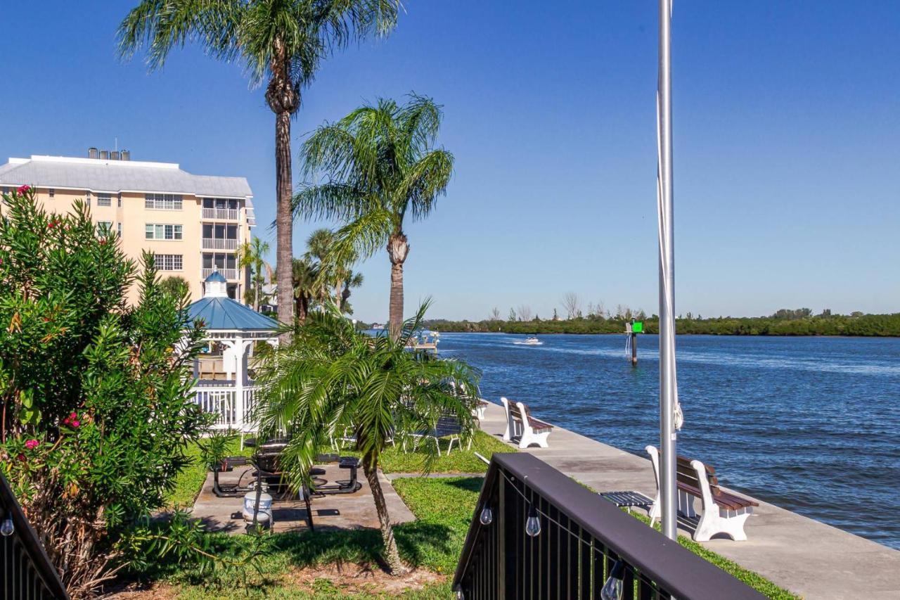 Harbor Towers 3rd Fl 2 Bedroom Siesta Key