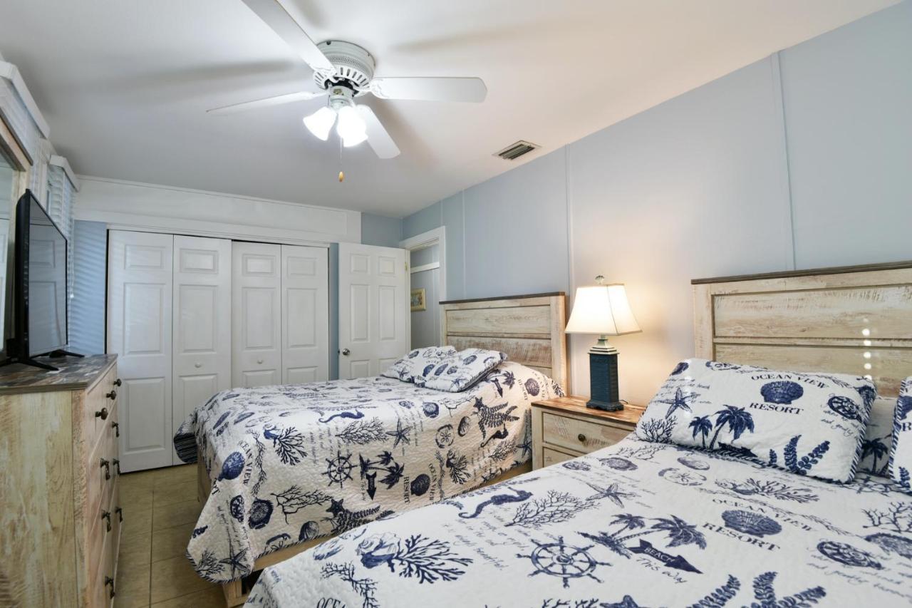 Beachside With Pool And Access * Siesta Key