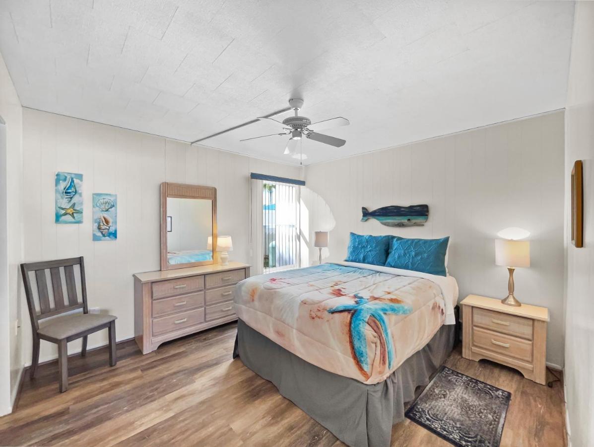 Holiday home Beachside Vacation On With Pool Access