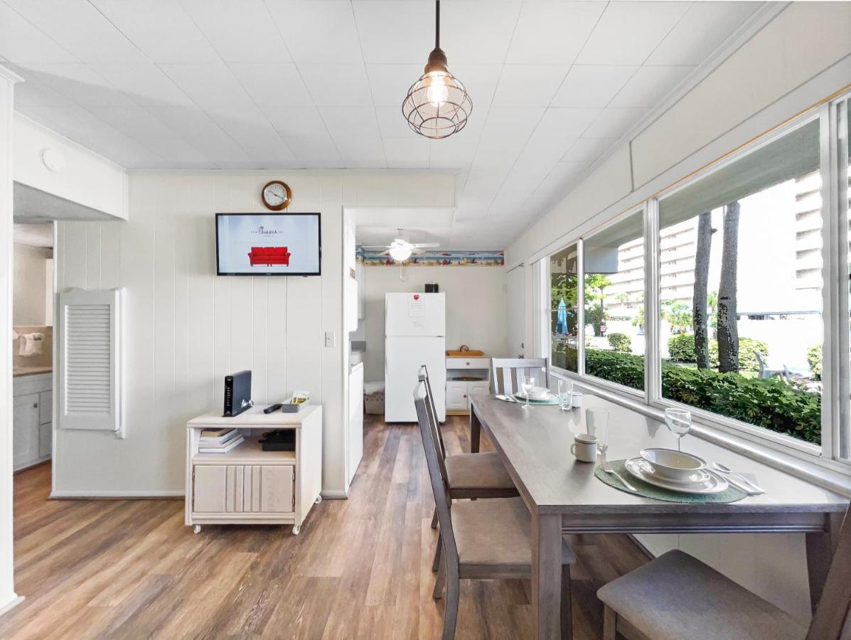 Beachside Vacation On With Pool Access Siesta Key