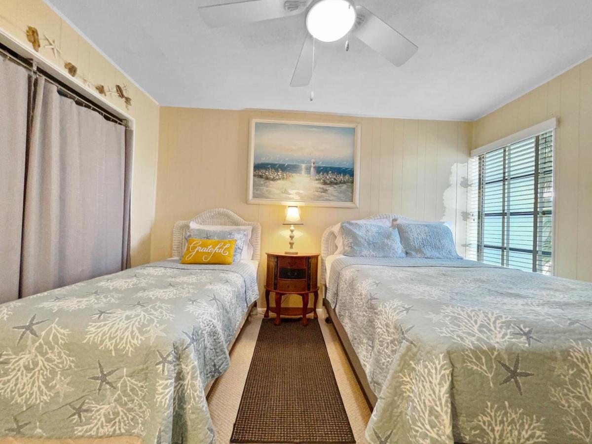 Siesta With Direct And Pool Access Holiday home *