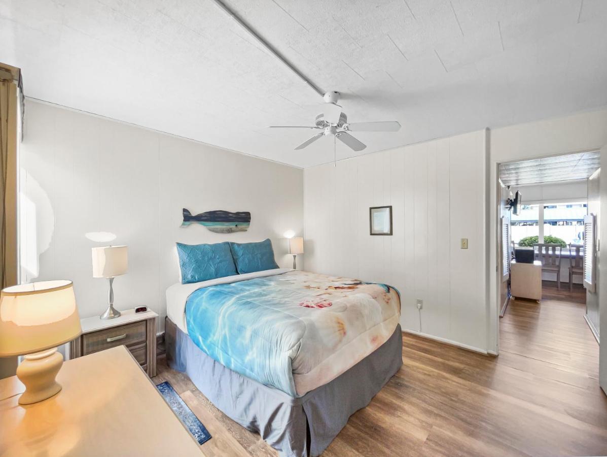 Holiday home Beachside Vacation On With Pool Access