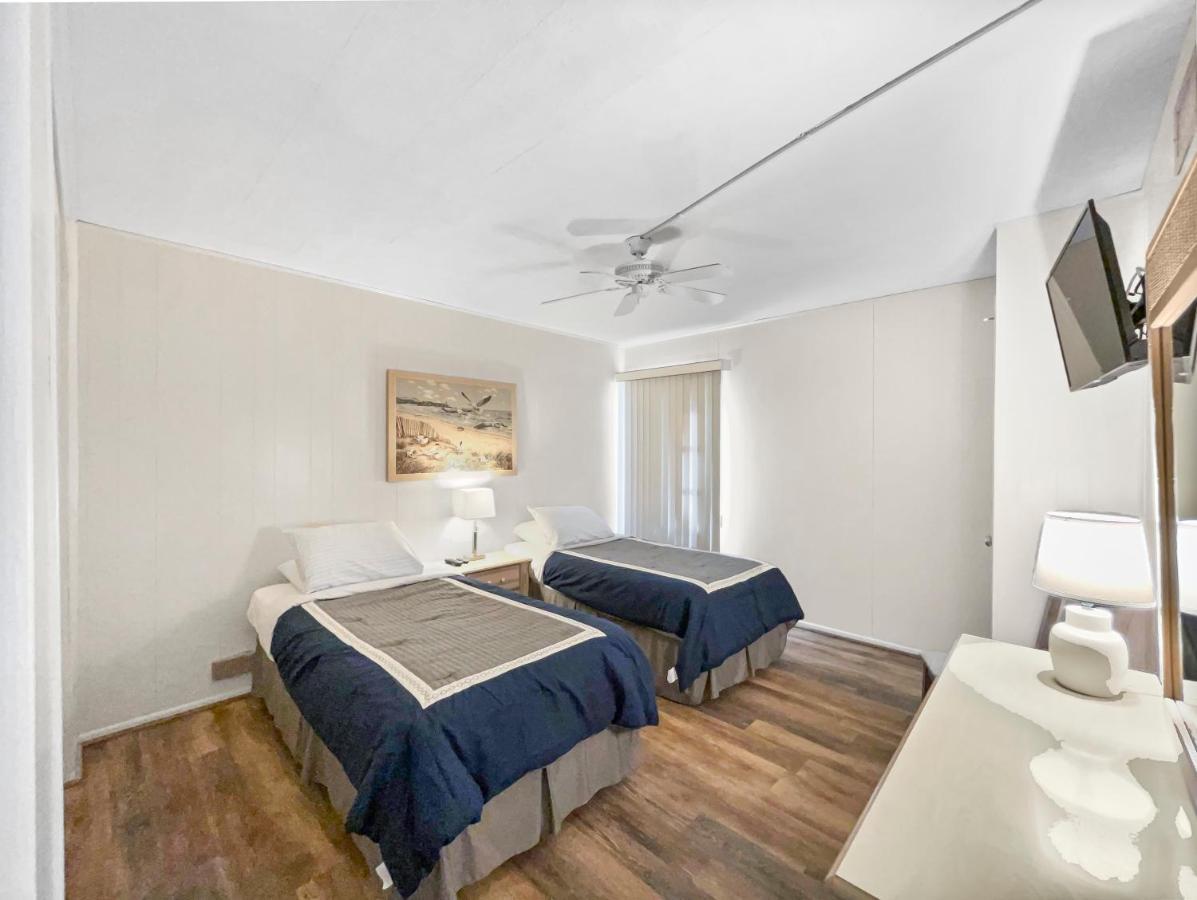 Beachside Vacation On With Pool Access Siesta Key