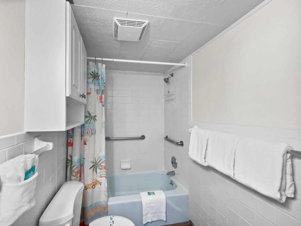 Beachside Vacation On With Pool Access * Siesta Key