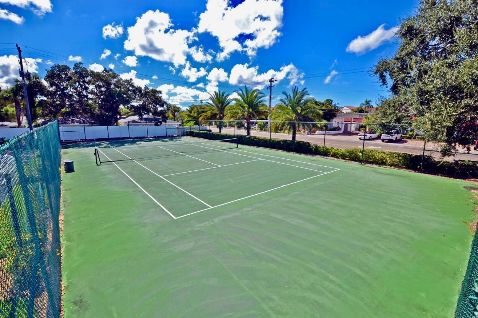 Luxury Waterfront Views - Heated Pool - 1400sf Duplex - Minutes To The * Siesta Key