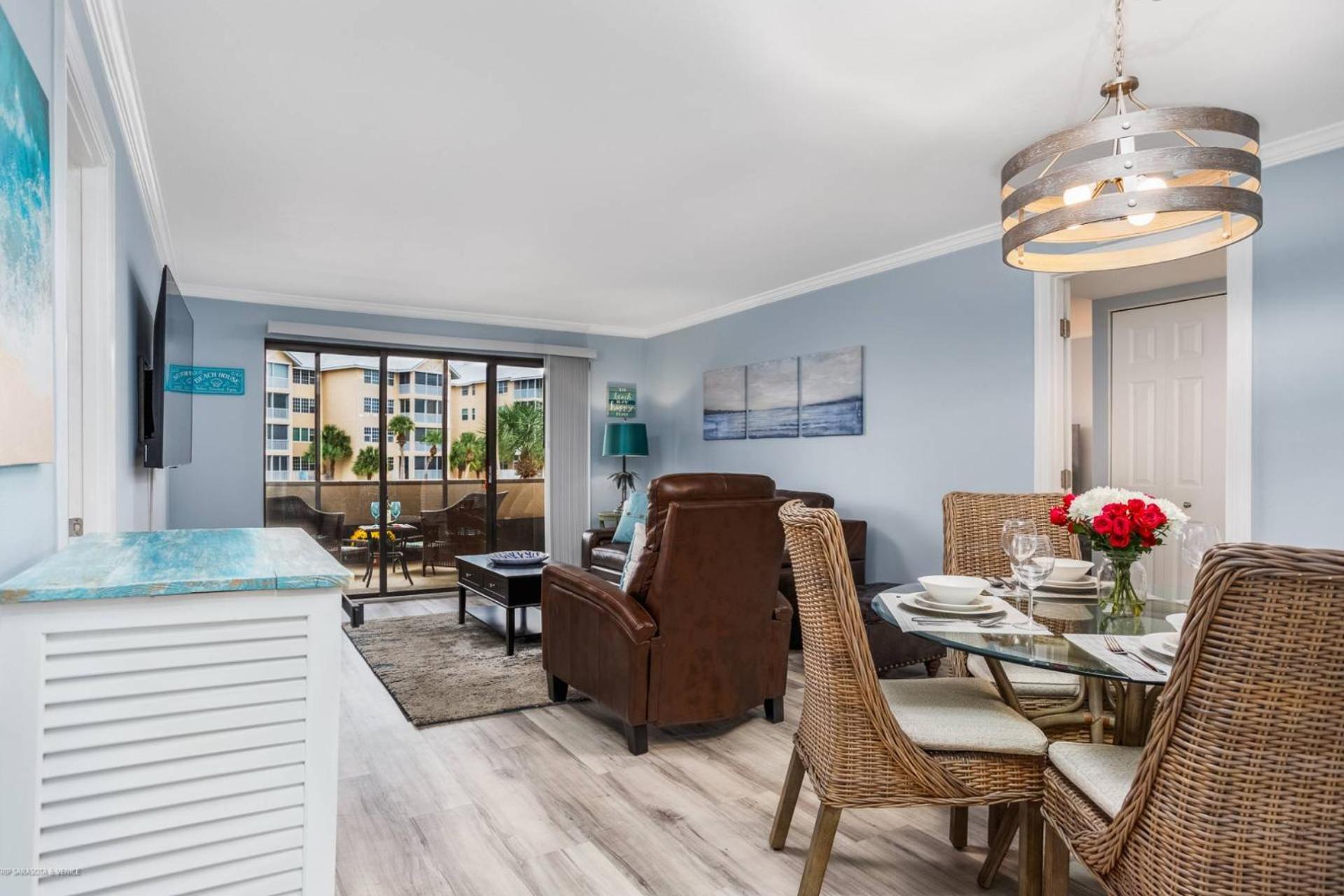 Harbor Towers 2nd Fl Dock Views Holiday home Siesta Key