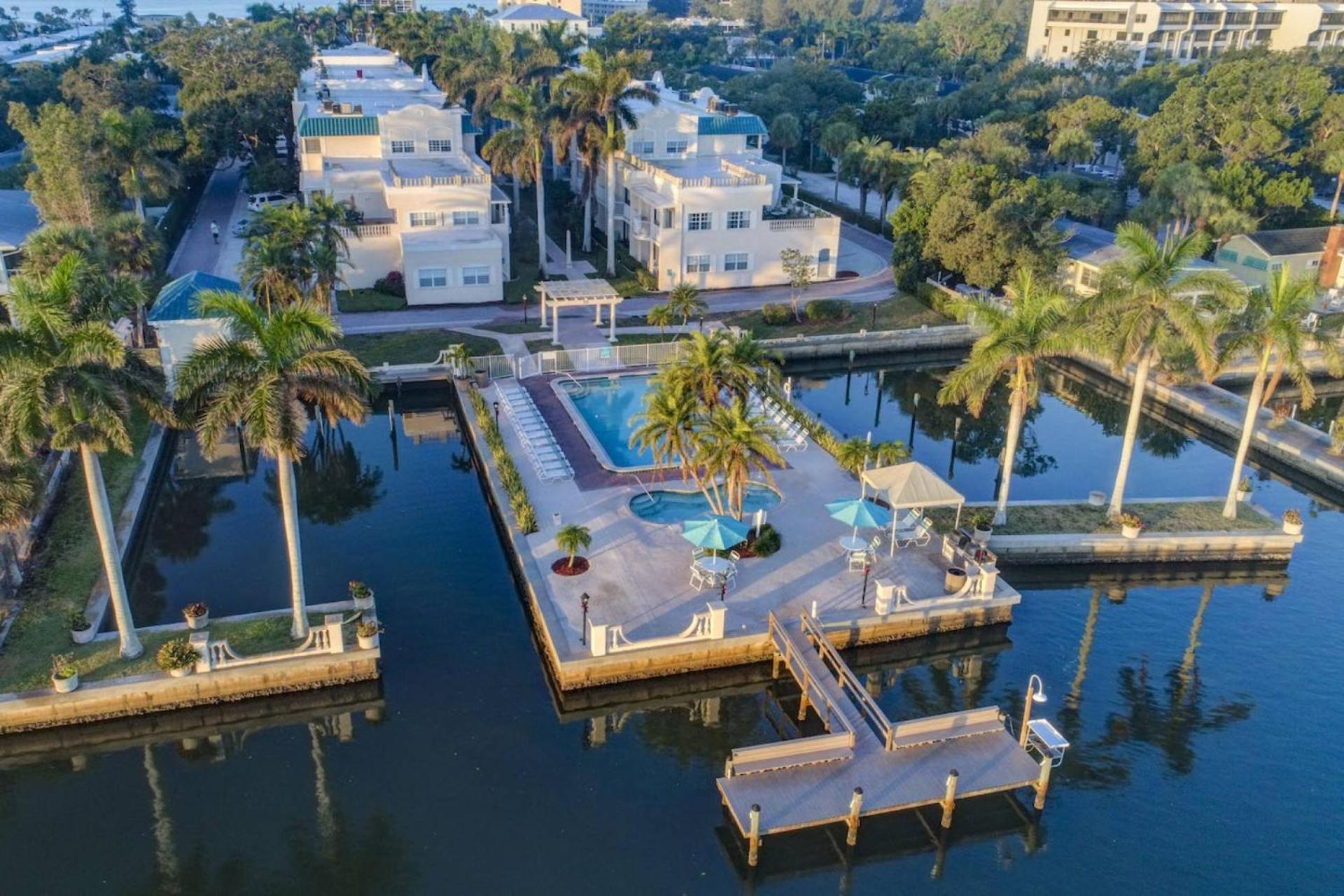 Palm Bay Club Bayside Closest To Gulf Holiday home