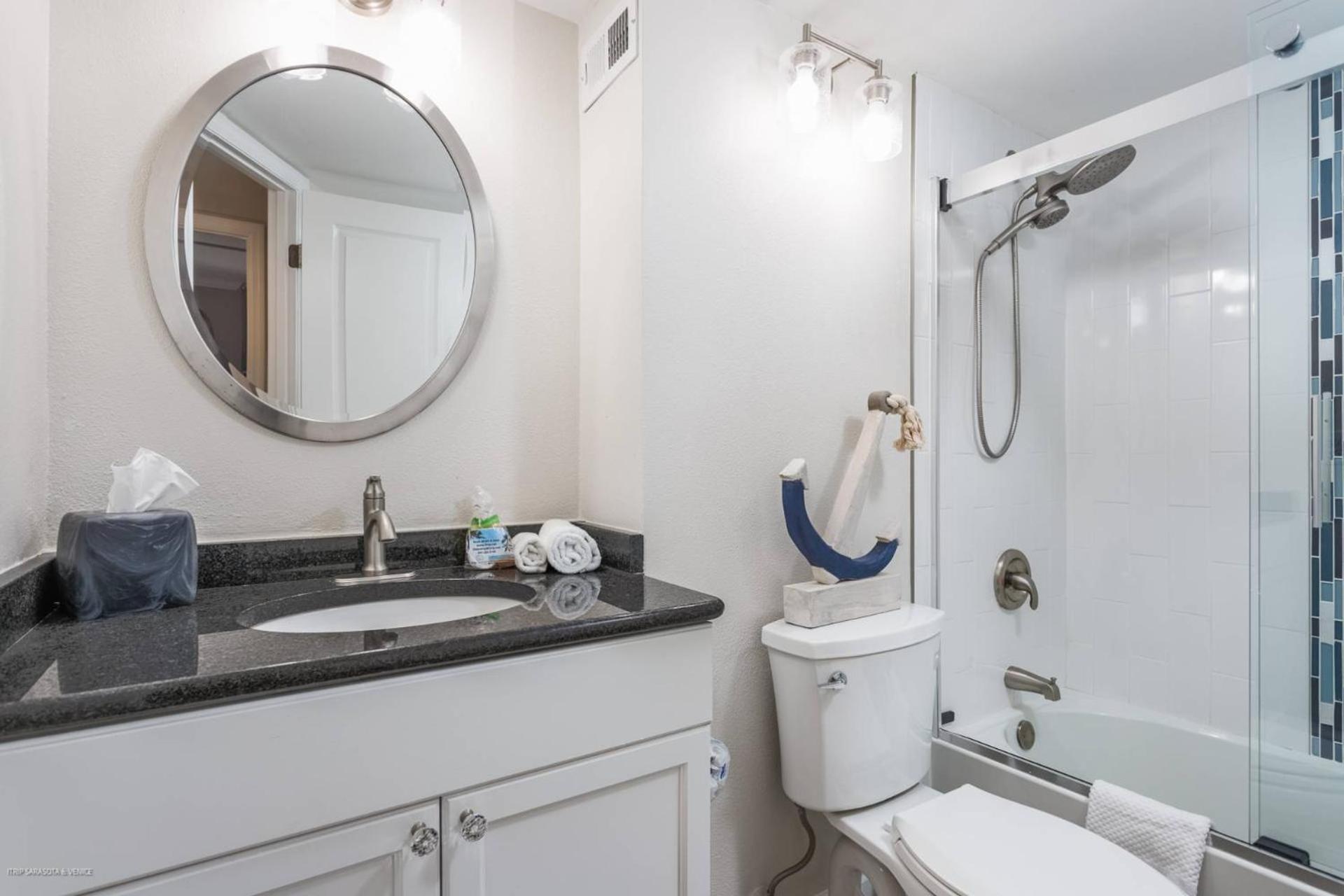 Harbor Towers End Unit, 4th Fl Pool & Bay Views Holiday home Siesta Key