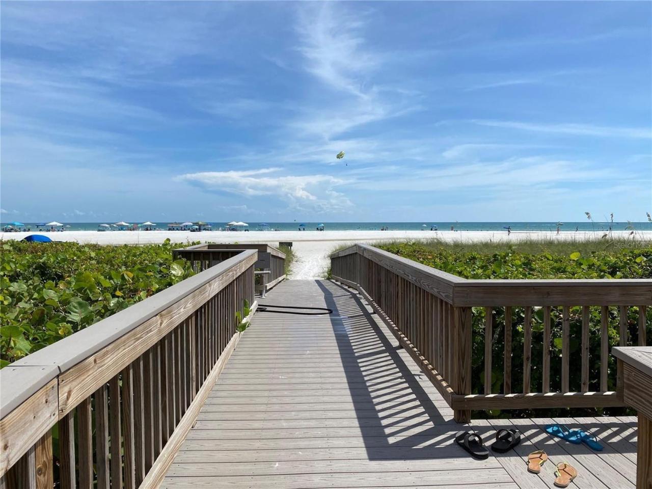 Apartment Gulf And Bay Club