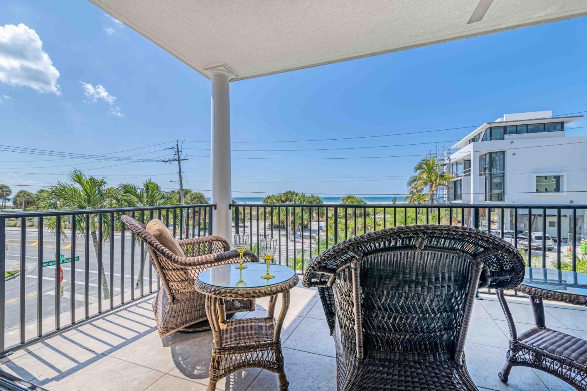 Vista Mare - 675 Siesta Key
