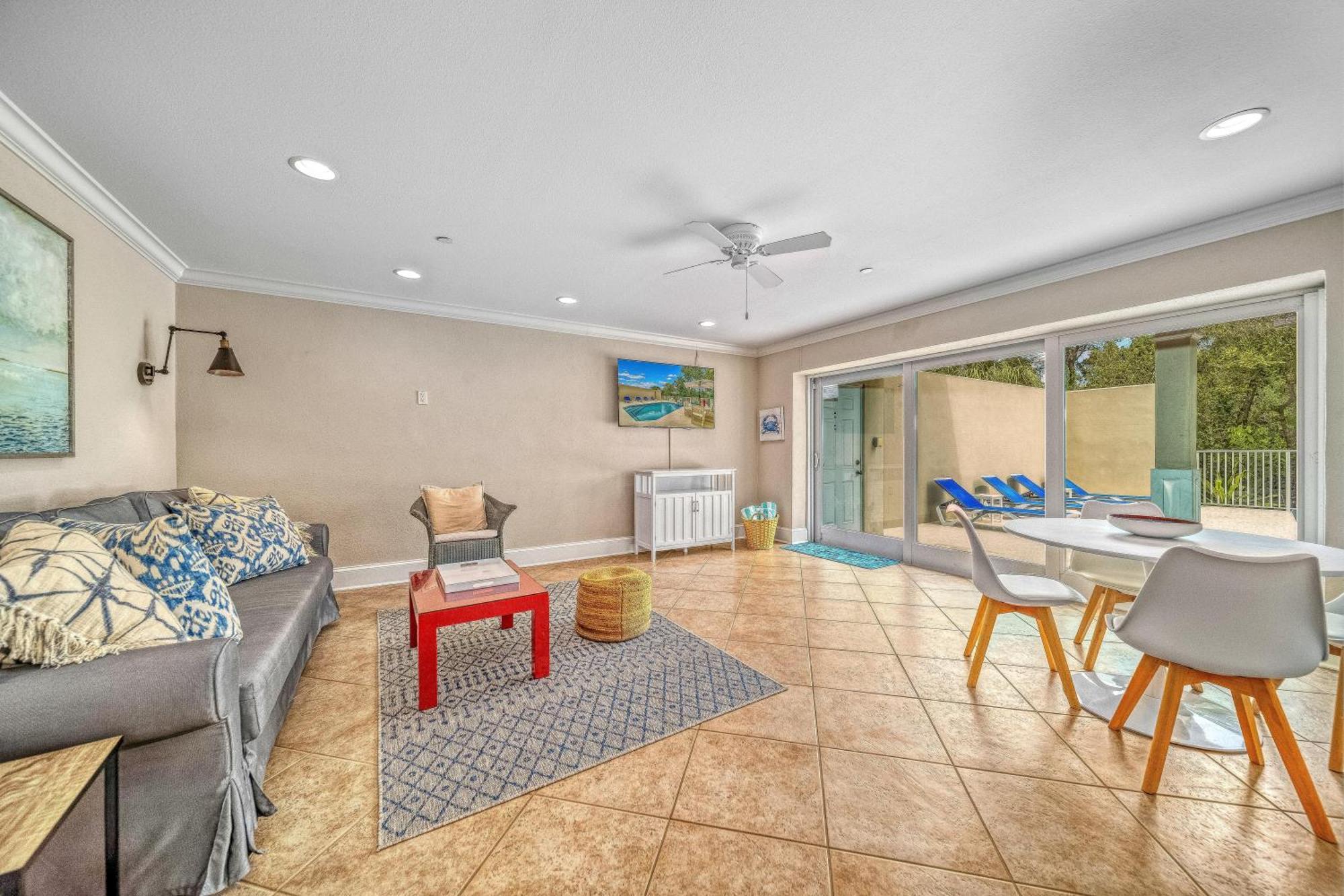 The Key Canal - 455 Siesta Key