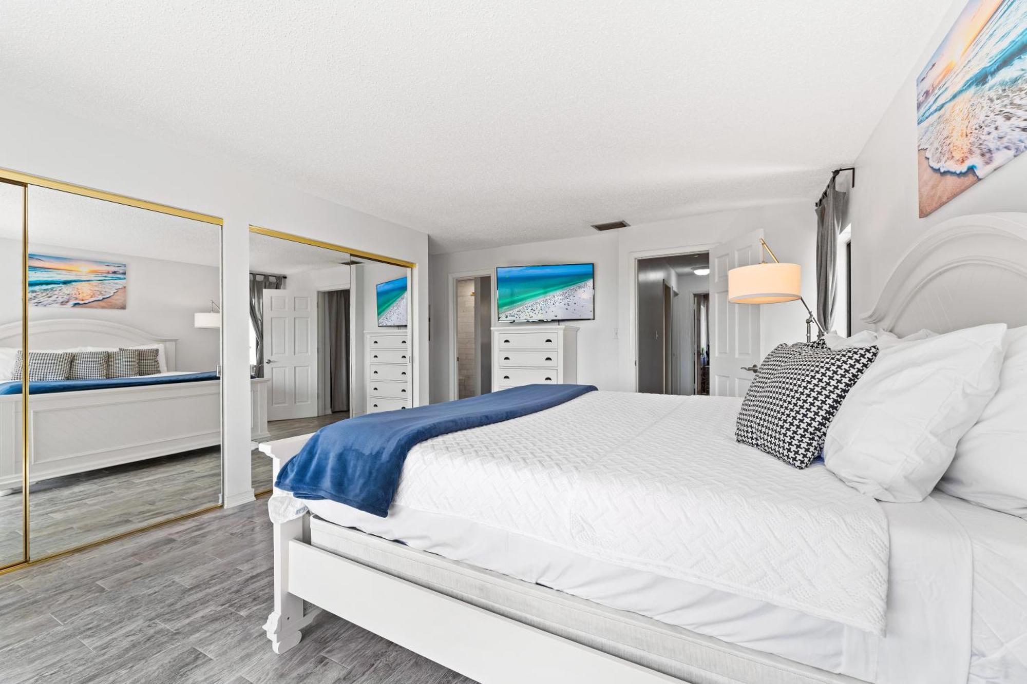 Just Beachy Apartment *