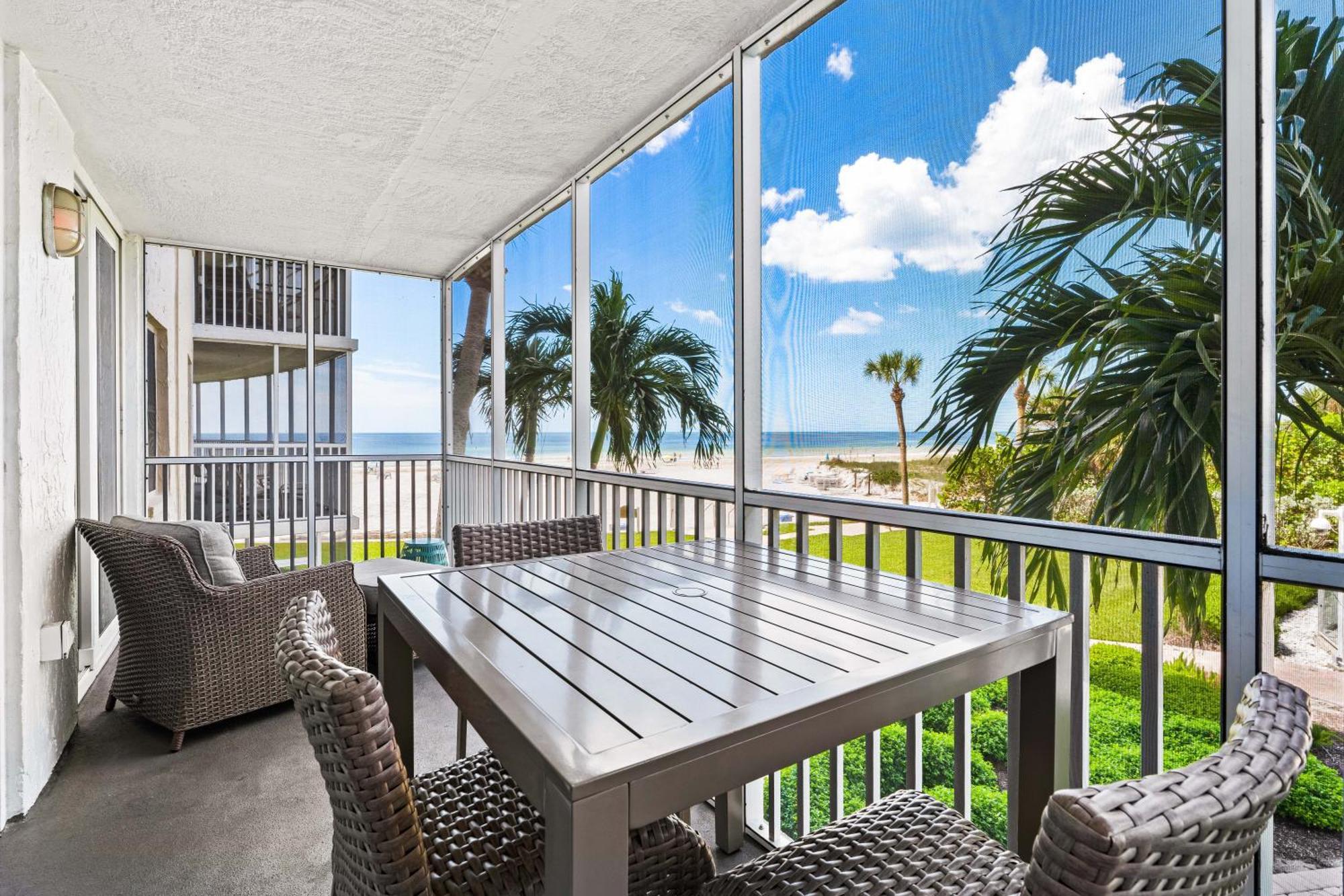 Crystal Sands Apartment