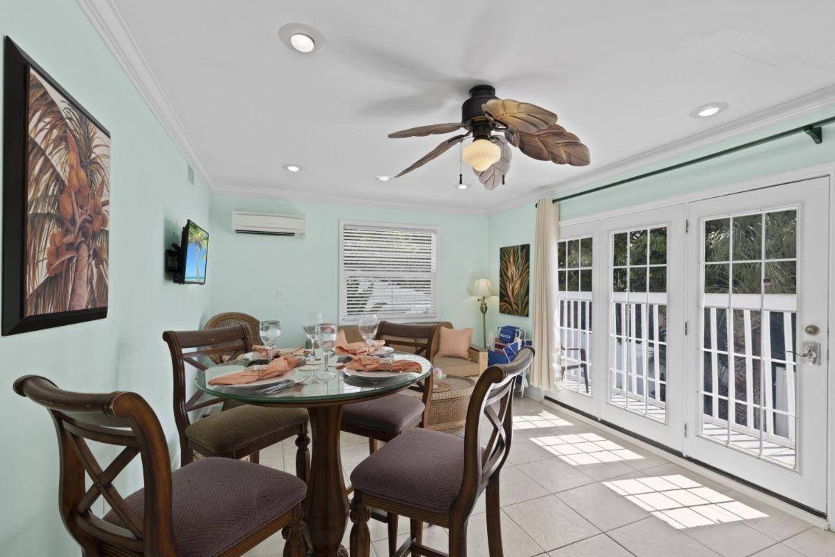 The Hummingbird * Siesta Key