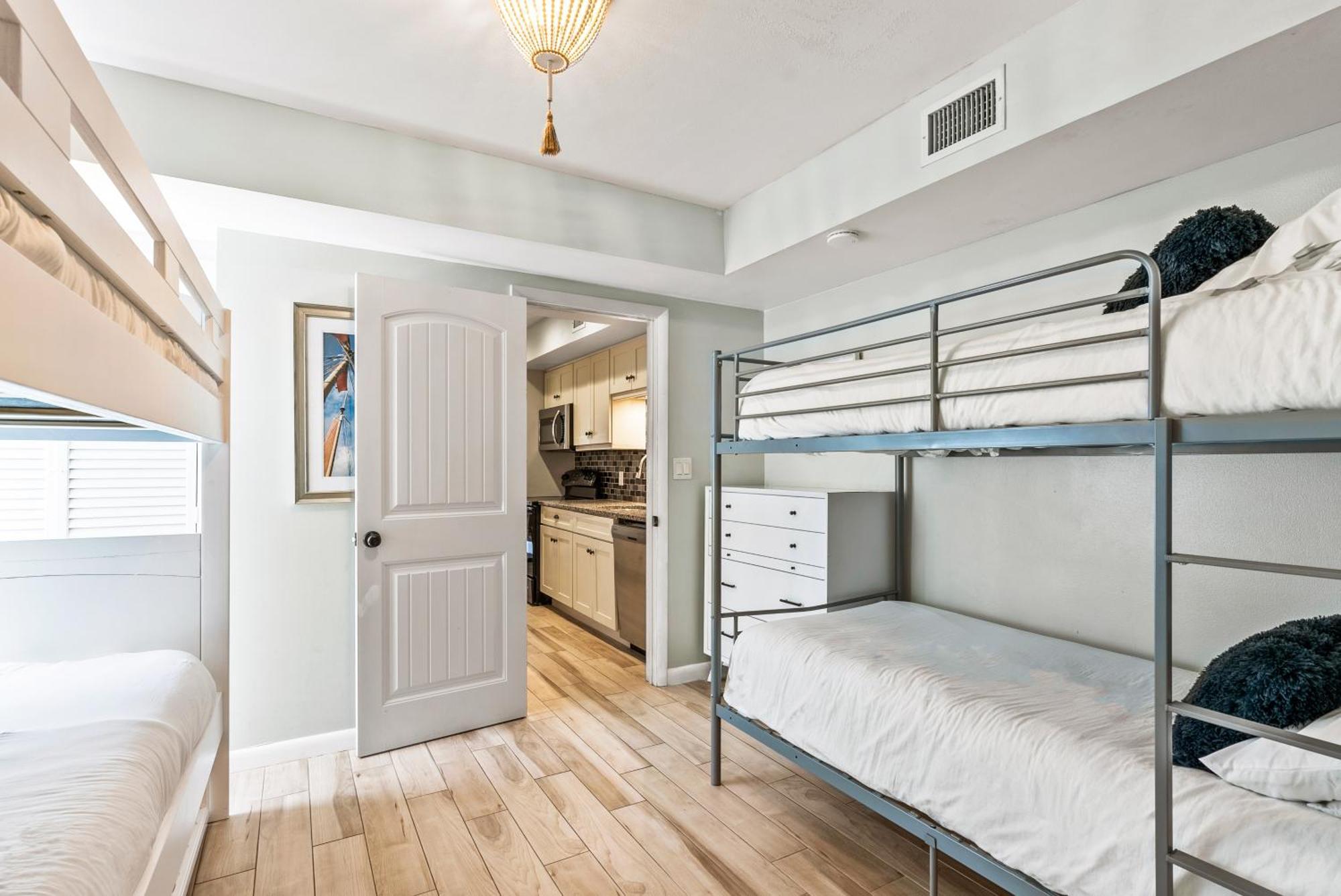 Exclusive Oasis, Private Pool, Village And Walkable