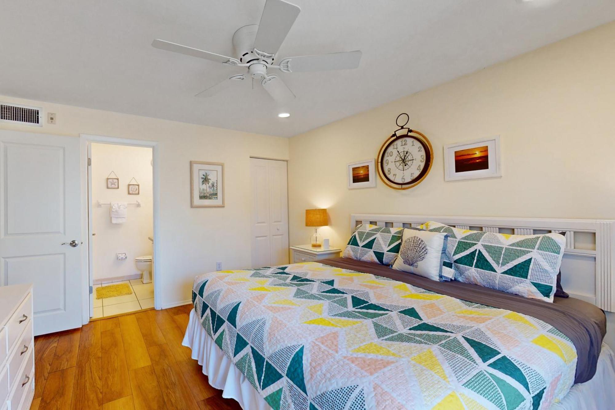 Apartment The Palm Bay Club Unit 311