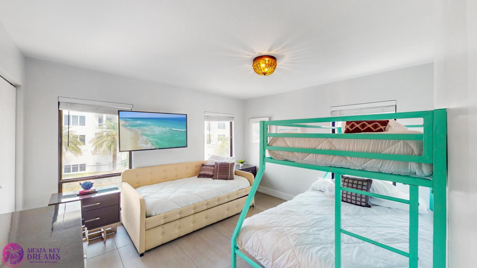 Holiday home Luxury, Two Complete Floors, Ocean Views, And Private Rooftop Sundeck Siesta Key