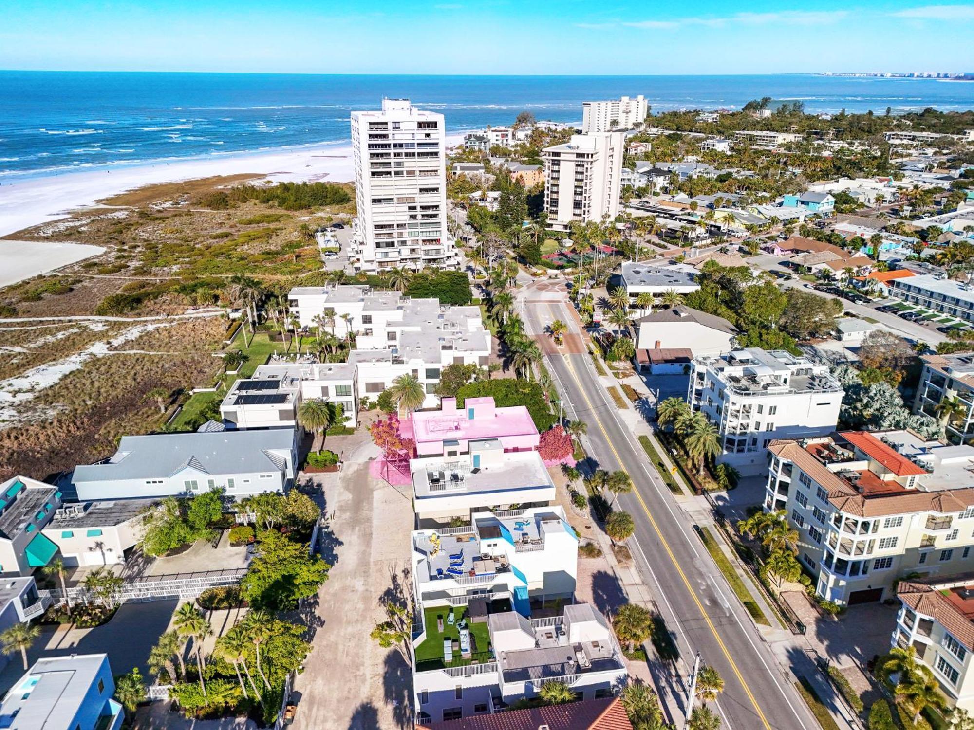 Luxury, Two Complete Floors, Ocean Views, And Private Rooftop Sundeck