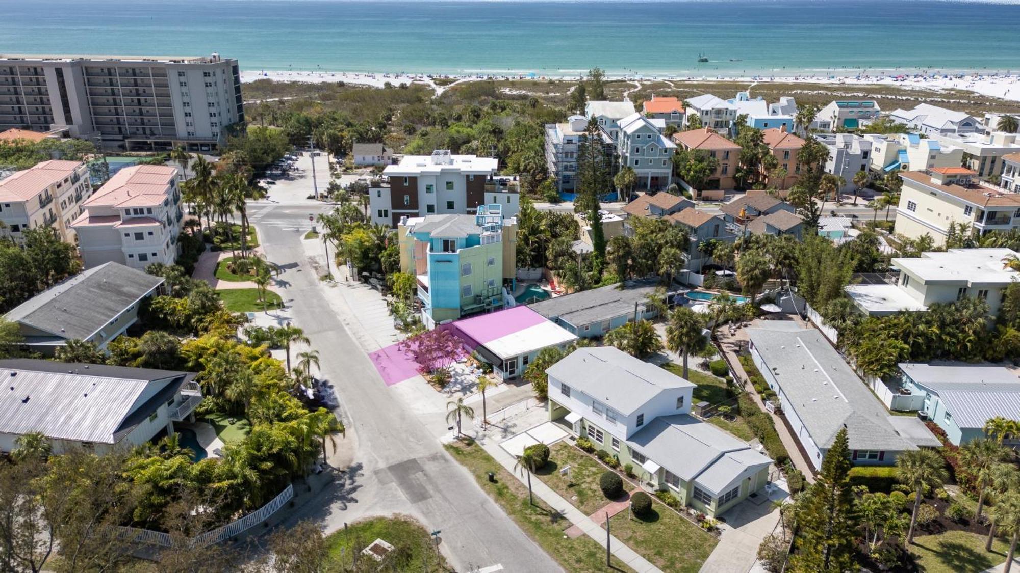 Holiday home Village And Walkable, With Private Porch Siesta Key