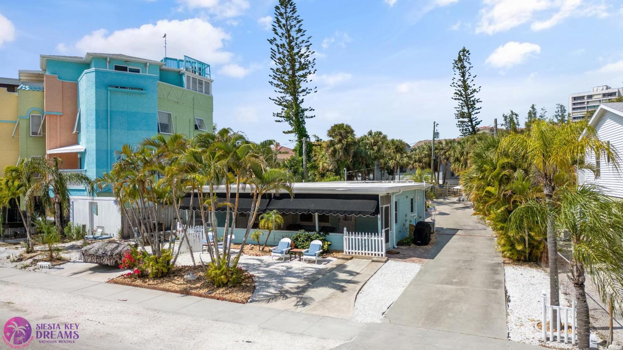 Holiday home Village And Walkable, Condo, Private Porch Siesta Key
