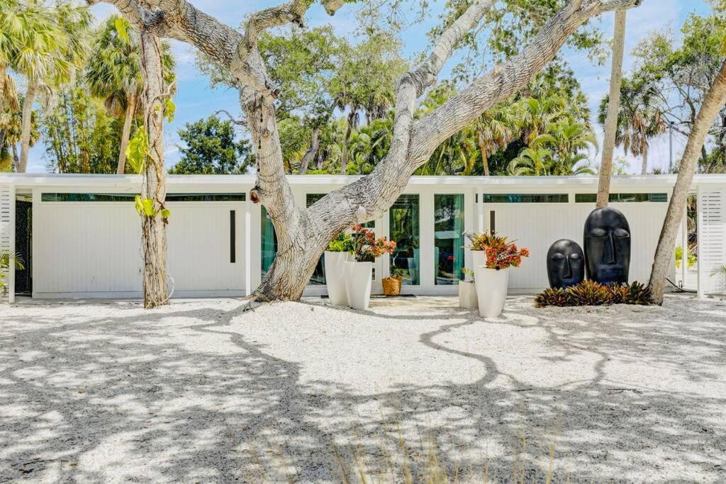 Zachs House Pet Friendly Holiday home Siesta Key