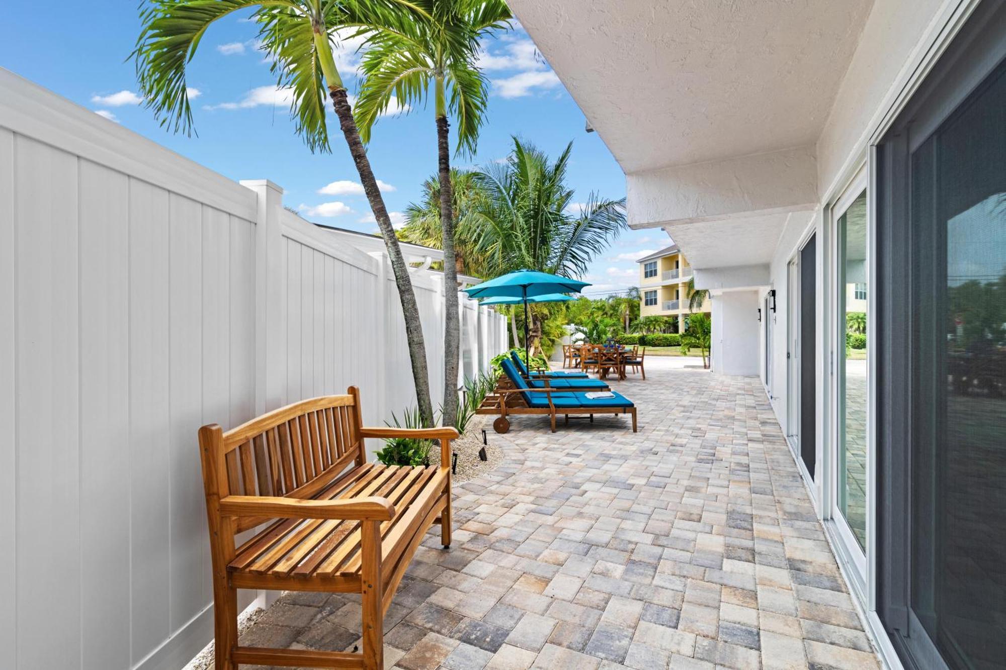 The Beachy Keen - U Holiday home *
