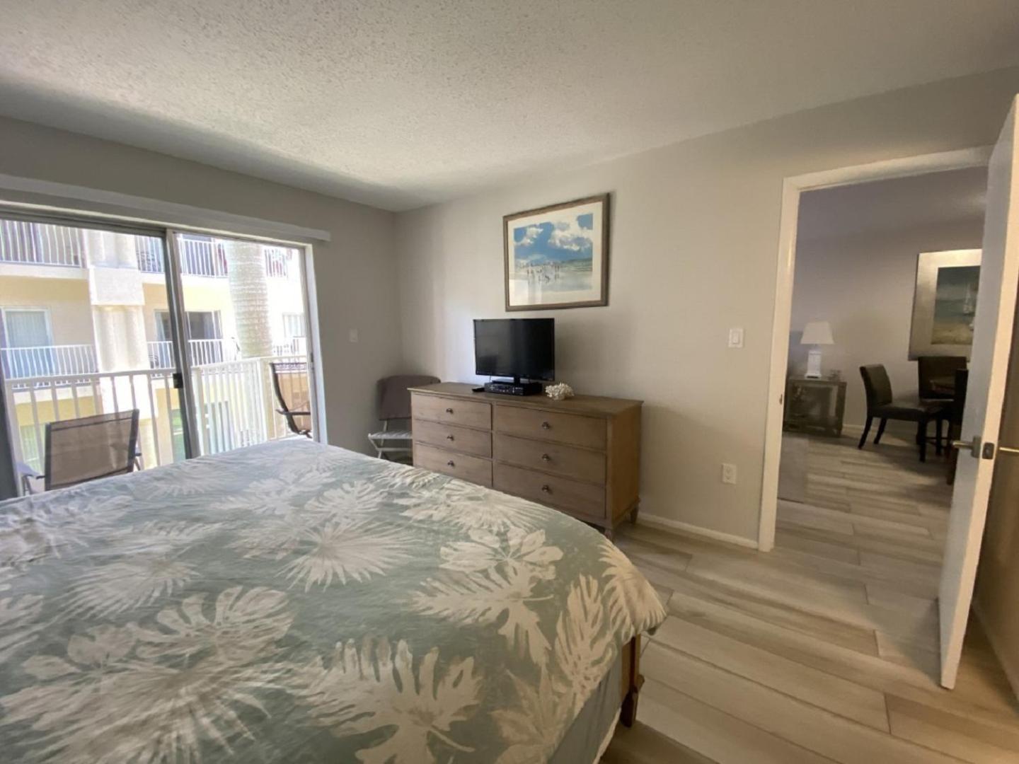 Palm Bay Club By Beachside Management Apartment Siesta Key