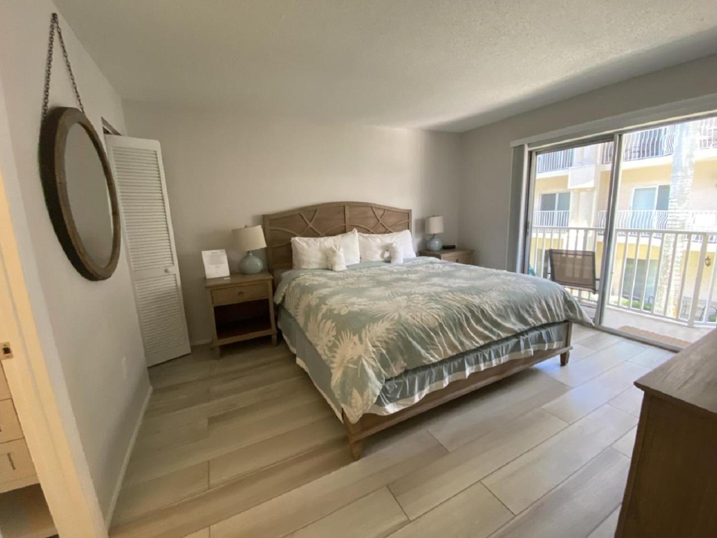 Palm Bay Club By Beachside Management Apartment
