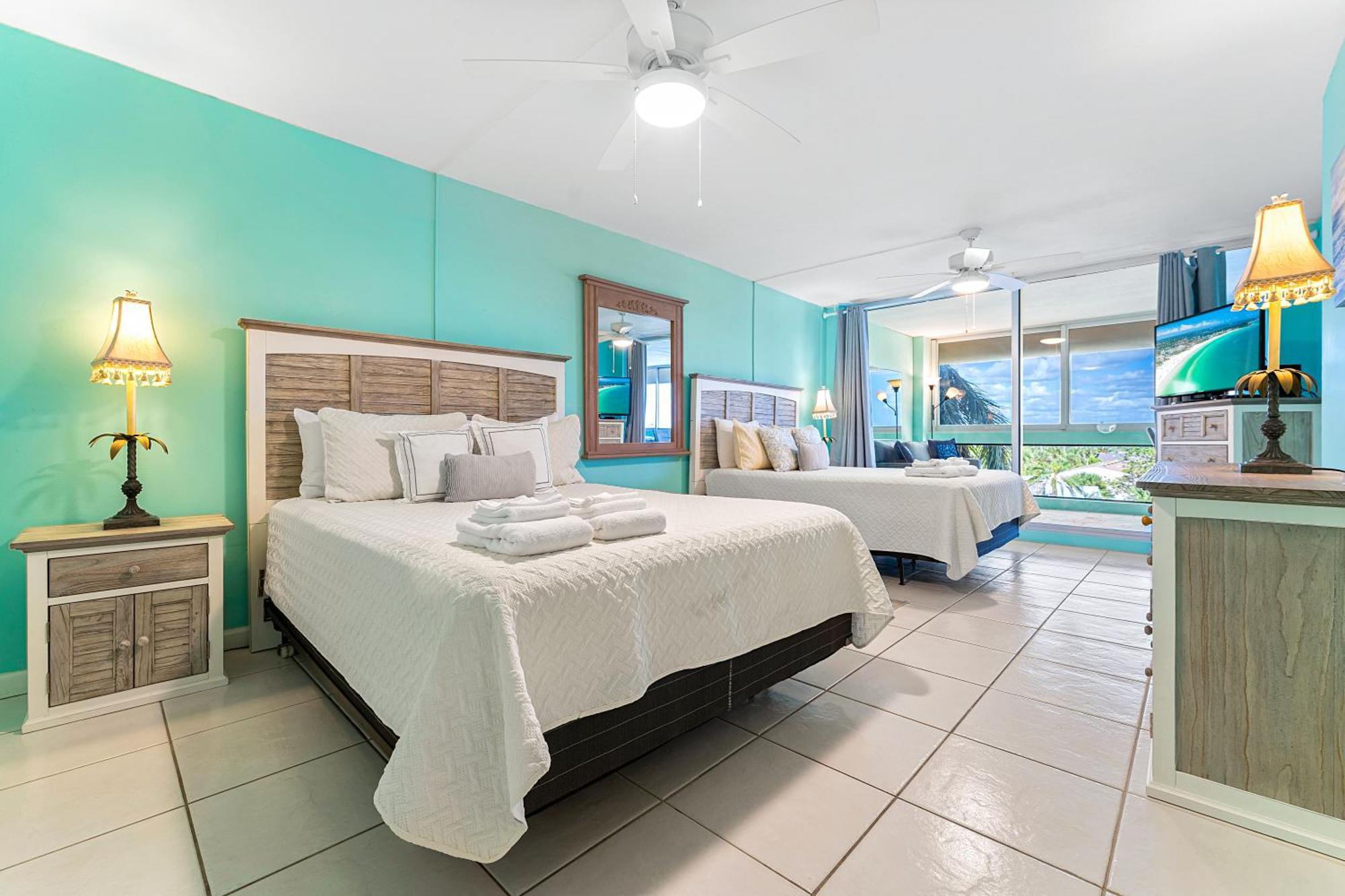 Palm Bay Club By Beachside Management Apartment Siesta Key