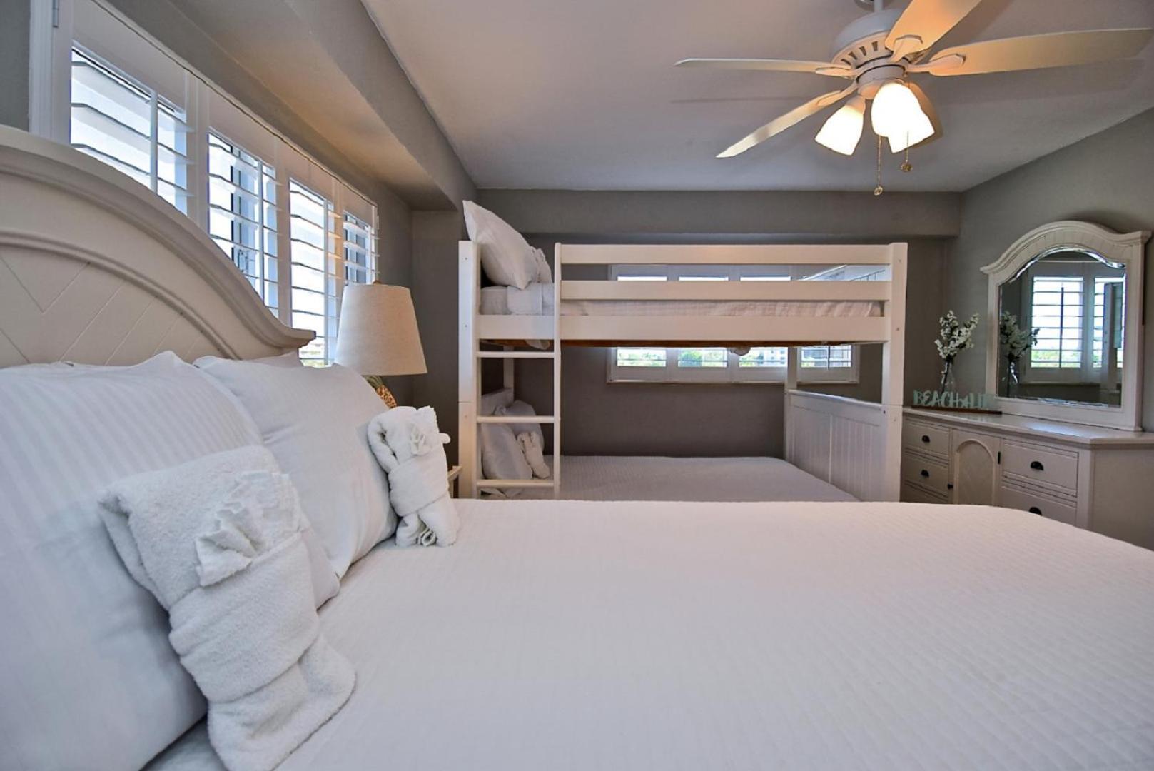 Apartment Jamaica Royale Beachfront Tower *