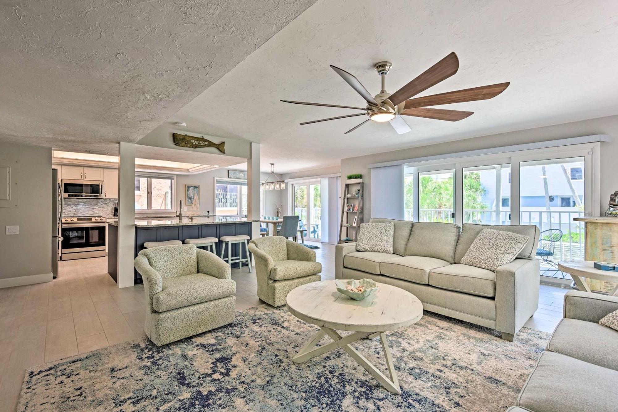 Coastal Surfside Swank * Siesta Key