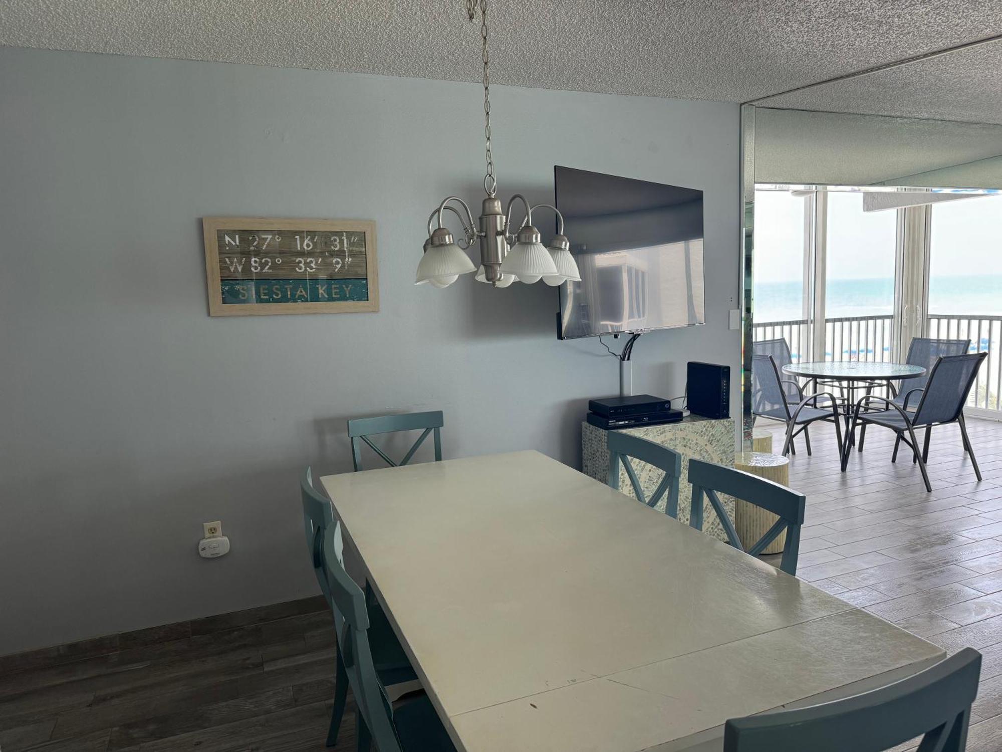 Full Beachfront. Gulf View,sunsets,pool,chairs *