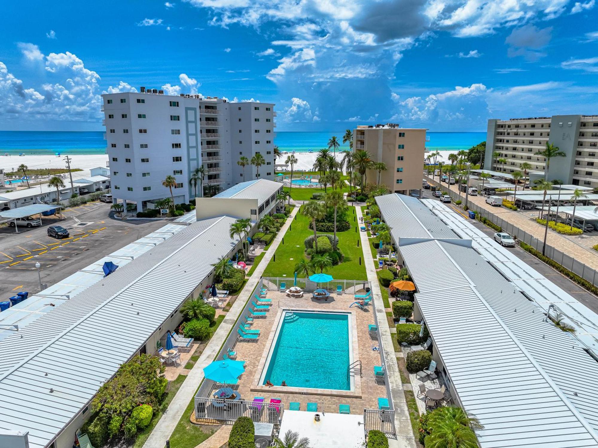 Jamaica Royale Beachfront Tower * Siesta Key