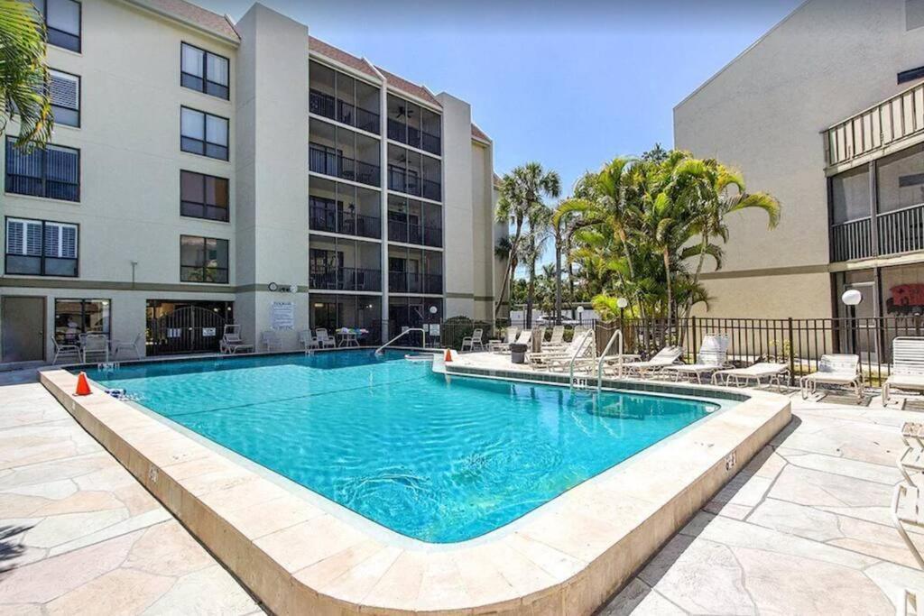 Apartment Cozy Family - Newly Renovated On Siesta Key! *