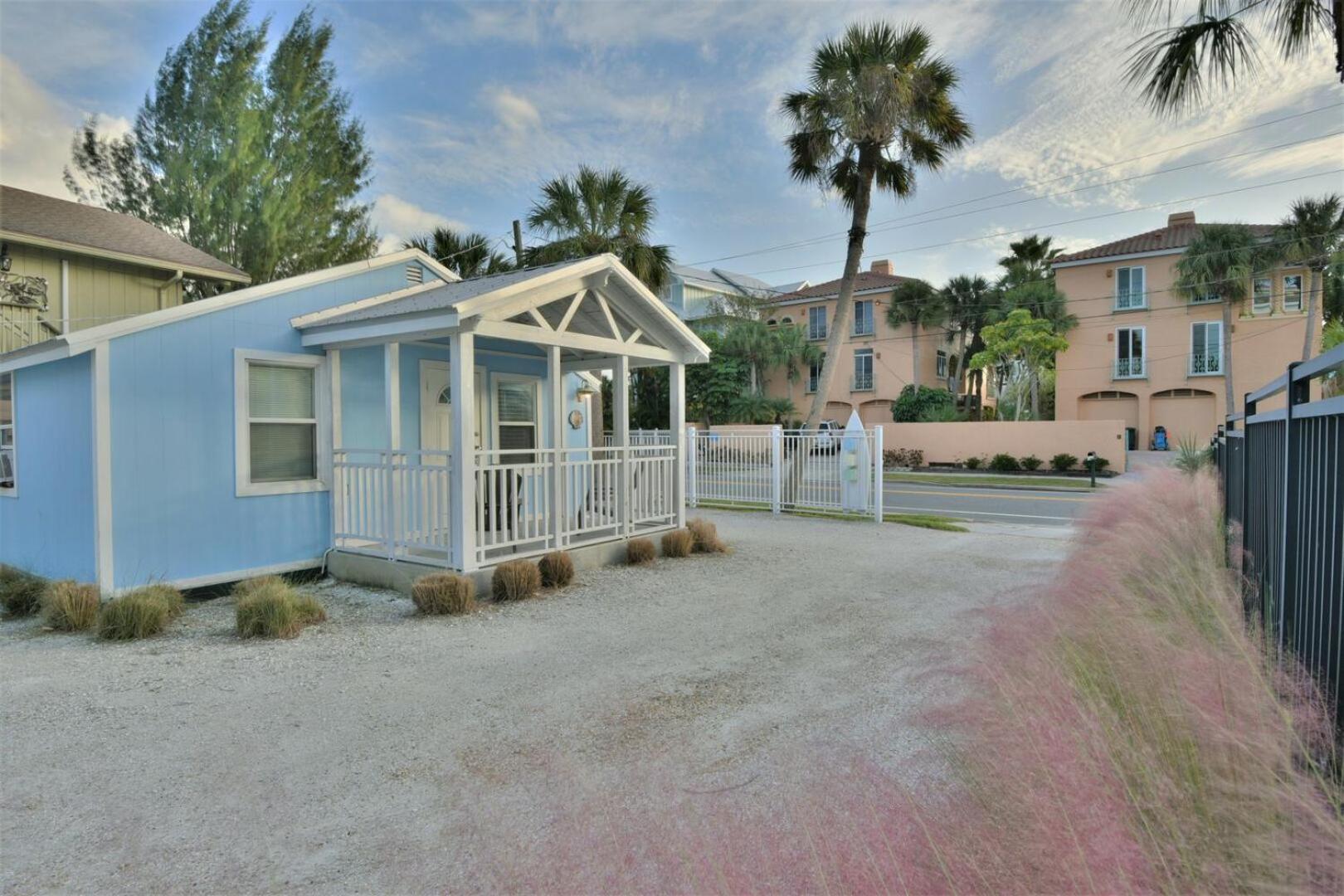 Ideal Beach Steps To Siesta Beach And Village Shops And Restaurants Holiday home Siesta Key